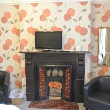 Old Castle Farm Guest House Brecon Exteriör bild
