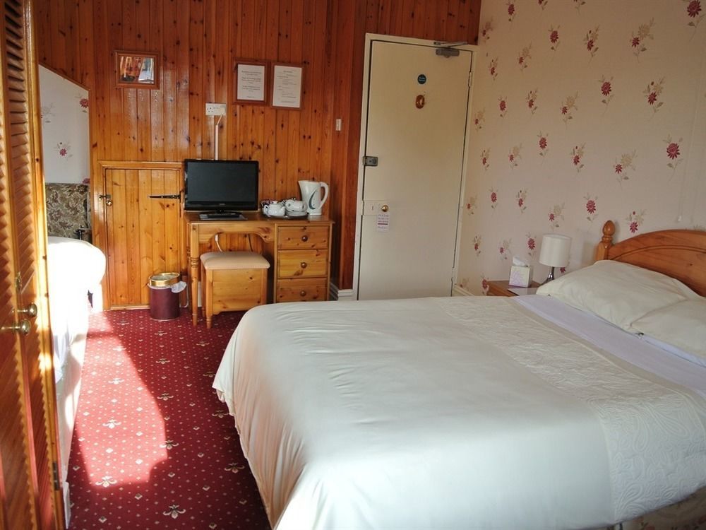 Old Castle Farm Guest House Brecon Exteriör bild