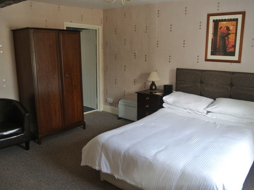 Old Castle Farm Guest House Brecon Exteriör bild